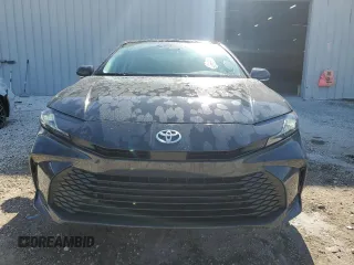 2025 Toyota Camry LE with VIN 4T1DAACK9SU061937, listed as a Copart auction lot 53559045 with 8,328 mi miles and Clean Title. Bid and sale history available at carsss.com. Image 5.