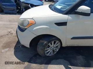 2013 Kia Soul + with VIN KNDJT2A69D7504893, listed as a IAAI auction lot 42231867 with 209,916 mi miles and . Bid and sale history available at DreamBid. Image 6.