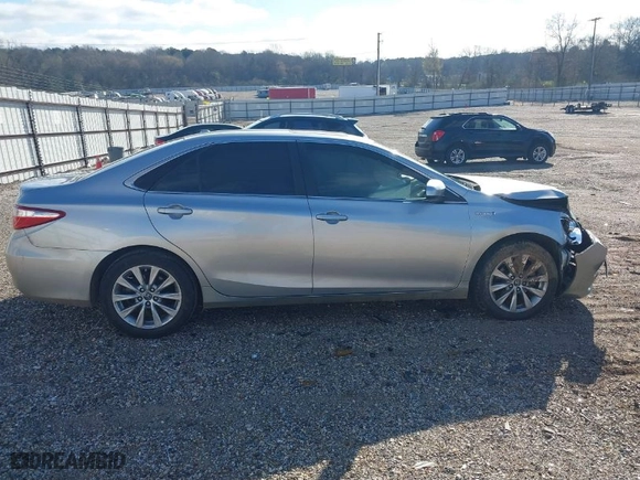 2016 Toyota Camry Hybrid LE with VIN 4T1BD1FK5GU200768, listed as a IAAI auction lot 41607484 with 113,713 mi miles. Bid and sale history available at carsss.com. Image 14.