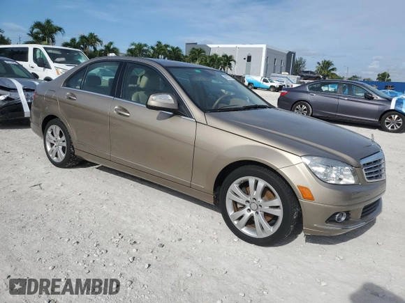 2008 Mercedes-Benz C 300 Sport с VIN WDDGF54X98F052663, выставлен на аукционе Copart как лот 60265725 с пробегом 82 912 миль миль и Списание • Salvage title. История ставок и продаж доступна на DreamBid. Изображение 4.