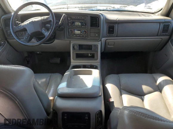 2005 Chevrolet Avalanche Z71 with VIN 3GNEK12Z25G288194, listed as a Copart auction lot 44747375 with 211,284 mi miles and Salvage Title. Bid and sale history available at carsss.com. Image 8.