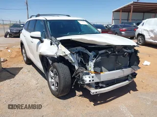2021 Toyota Highlander L with VIN 5TDZZRAH1MS071300, listed as a IAAI auction lot 42151244 with 32,780 mi miles and . Bid and sale history available at DreamBid. Image 1.