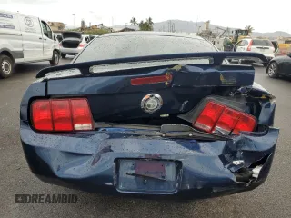 2006 Ford Mustang Standard z VIN 1ZVFT80N865265379, wystawiony jako Copart lot #48431665 z przebiegiem 209 542 mil mil oraz Czysty tytuł • Clean title. Historia ofert i sprzedaży dostępna na DreamBid. Obrazek 6.