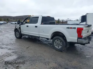 2017 Ford F-250 Lariat with VIN 1FT7W2BT8HED69347, listed as a IAAI auction lot 41740432 with 347,421 mi miles and . Bid and sale history available at DreamBid. Image 3.