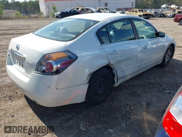 2012 Nissan Altima S z VIN 1N4AL2AP0CC258367, wystawiony jako IAAI lot #41879502 z przebiegiem 202 231 mil mil oraz . Historia ofert i sprzedaży dostępna na DreamBid. Obrazek 4.