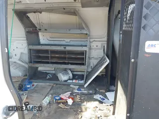 2004 Ford Econoline Cargo z VIN 1FTNE24L84HA23170, wystawiony jako IAAI lot #41849774 z przebiegiem 249 166 mil mil oraz . Historia ofert i sprzedaży dostępna na DreamBid. Obrazek 8.