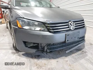 2012 Volkswagen Passat S z VIN 1VWAP7A3XCC050485, wystawiony jako IAAI lot #41690837 z przebiegiem 239 583 mil mil oraz . Historia ofert i sprzedaży dostępna na DreamBid. Obrazek 6.