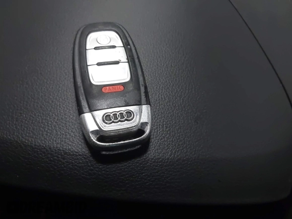 2017 Audi Q5 Premium with VIN WA1C2AFP0HA089098, listed as a IAAI auction lot 41256921 with 71,777 mi miles. Bid and sale history available at carsss.com. Image 11.