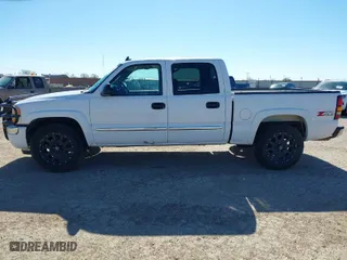 2006 GMC Sierra 1500 SLT with VIN 2GTEK13T061170674, listed as a IAAI auction lot 41680561 with 222,276 mi miles. Bid and sale history available at carsss.com. Image 14.