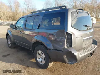 2010 Nissan Pathfinder SE with VIN 5N1AR1NBXAC618786, listed as a IAAI auction lot 40906301 with 217,190 mi miles. Bid and sale history available at carsss.com. Image 3.