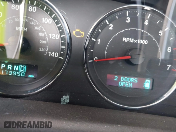 2007 Jeep Commander Limited with VIN 1J8HG58P77C635747, listed as a IAAI auction lot 42474477 with 173,950 mi miles and . Bid and sale history available at DreamBid. Image 7.