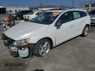 2015 Volvo V60 T5 Drive-E Platinum with VIN YV140MED7F1186220, listed as a Copart auction lot 66908664 with 109,782 mi miles and Salvage Title. Bid and sale history available at carsss.com. Image 1.