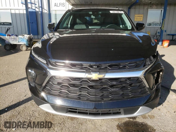 2024 Chevrolet Blazer LT z VIN 3GNKBJR45RS163609, wystawiony jako Copart lot #82987384 z przebiegiem 27 882 mil mil oraz Nie do naprawy • Non repairable. Historia ofert i sprzedaży dostępna na DreamBid. Obrazek 5.