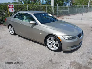 2008 BMW 3 Series 335i z VIN WBAWL73568PX52934, wystawiony jako IAAI lot #42212988 z przebiegiem 76 023 mil mil oraz . Historia ofert i sprzedaży dostępna na DreamBid. Obrazek 1.