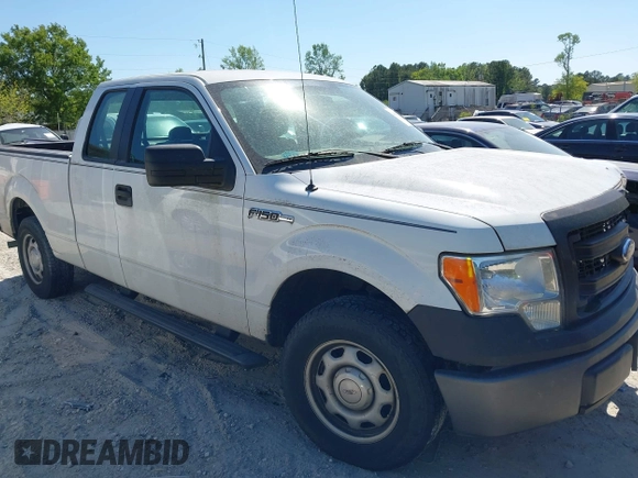 2013 Ford F-150 XL z VIN 1FTEX1CM9DFC46232, wystawiony jako IAAI lot #42032421 z przebiegiem 277 066 mil mil oraz . Historia ofert i sprzedaży dostępna na DreamBid. Obrazek 1.