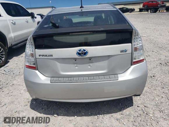 2010 Toyota Prius II z VIN JTDKN3DU7A0021597, wystawiony jako Copart lot #57872415 z przebiegiem 282 141 mil mil oraz Szkoda całkowita • Salvage title. Historia ofert i sprzedaży dostępna na DreamBid. Obrazek 6.