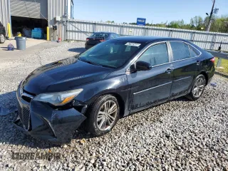 2017 Toyota Camry XLE with VIN 4T1BF1FK7HU362221, listed as a Copart auction lot 52102405 with 142,114 mi miles and Clean Title. Bid and sale history available at carsss.com. Image 1.