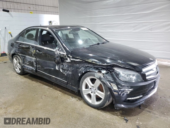 2011 Mercedes-Benz C 300 Sport z VIN WDDGF8BB5BR163628, wystawiony jako Copart lot #47662925 z przebiegiem 101 438 mil mil oraz Szkody całkowita. Historia ofert i sprzedaży dostępna na DreamBid. Obrazek 4.