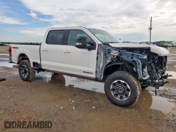 2024 Ford F-250 XL with VIN 1FT8W2BM9REC24042, listed as a Copart auction lot 60598605 with 28,099 mi miles and Salvage title. Bid and sale history available at DreamBid. Image 4.