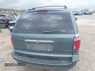 2005 Chrysler Town & Country Touring with VIN 2C4GP54L75R429550, listed as a IAAI auction lot 41947692 with 219,368 mi miles. Bid and sale history available at carsss.com. Image 17.