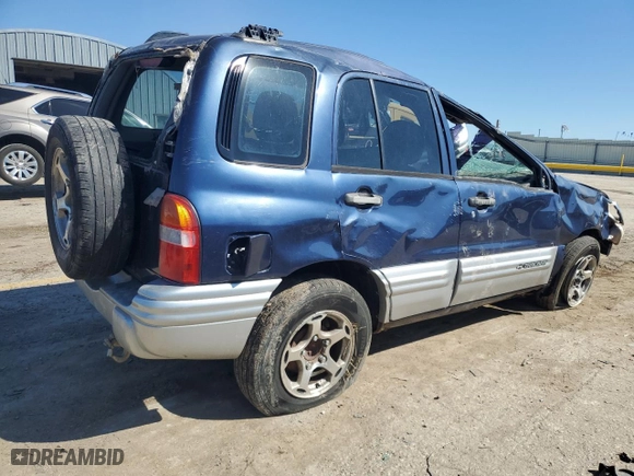 2001 Chevrolet Tracker LT with VIN 2CNBJ634216913905, listed as a Copart auction lot 73002504 with 0 mi miles and Non Repairable. Bid and sale history available at carsss.com. Image 3.