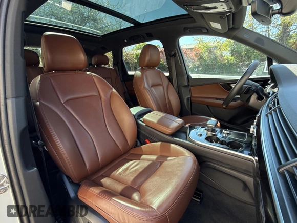 2019 Audi Q7 Premium Plus with VIN WA1LAAF78KD006428, listed as a Copart auction lot 54744225 with 63,399 mi miles and Clean Title. Bid and sale history available at carsss.com. Image 5.