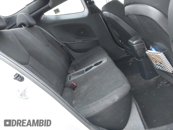 2013 Hyundai Veloster w/Gray Int z VIN KMHTC6AD3DU140949, wystawiony jako IAAI lot #41883011 z przebiegiem 108 247 mil mil oraz . Historia ofert i sprzedaży dostępna na DreamBid. Obrazek 8.