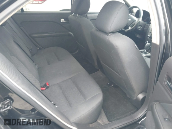 2011 Ford Fusion SE with VIN 3FAHP0HA9BR161919, listed as a IAAI auction lot 41949599 with 260,911 mi miles. Bid and sale history available at carsss.com. Image 8.