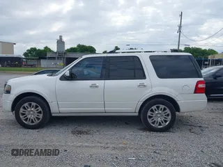 2013 Ford Expedition Limited z VIN 1FMJU1K58DEF15064, wystawiony jako IAAI lot #42310382 z przebiegiem 168 994 mil mil oraz . Historia ofert i sprzedaży dostępna na DreamBid. Obrazek 14.