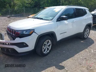 2024 Jeep Compass Latitude with VIN 3C4NJDBN4RT124422, listed as a IAAI auction lot 42152395 with 33,567 mi miles. Bid and sale history available at carsss.com. Image 17.