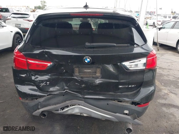 2019 BMW X1 sDrive28i with VIN WBXHU7C54K3H45266, listed as a IAAI auction lot 41572498 with 81,303 mi miles. Bid and sale history available at carsss.com. Image 16.
