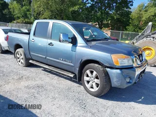 2011 Nissan Titan SL with VIN 1N6AA0EC7BN310833, listed as a IAAI auction lot 40140349 with 230,235 mi miles. Bid and sale history available at carsss.com. Image 1.
