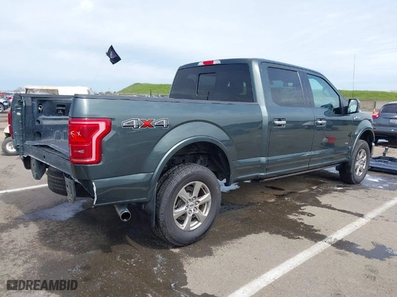 2015 Ford F-150 XLT w/HD Payload Pkg with VIN 1FTFW1EG6FFB62533, listed as a IAAI auction lot 41828378 with 130,033 mi miles. Bid and sale history available at carsss.com. Image 4.