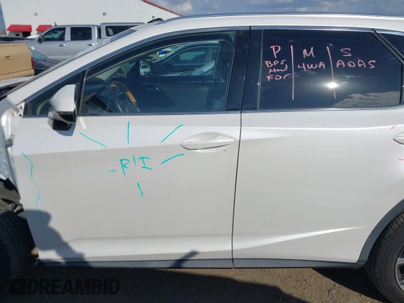 2018 Lexus RX with VIN JTJGZKCA9J2000733, listed as a IAAI auction lot 41147392 with 62,161 mi miles. Bid and sale history available at carsss.com. Image 14.