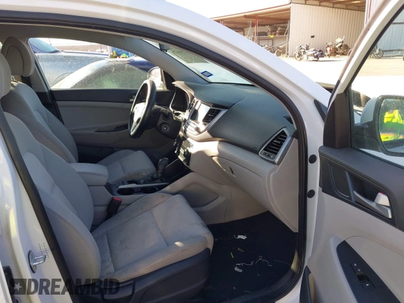 2018 Hyundai Tucson SEL with VIN KM8J3CA49JU743695, listed as a IAAI auction lot 41750675 with 109,045 mi miles. Bid and sale history available at carsss.com. Image 5.