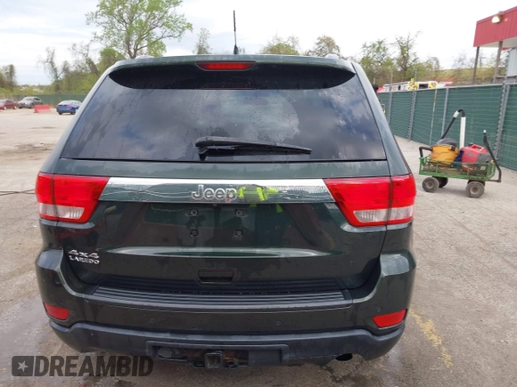 2011 Jeep Grand Cherokee 70th Anniversary with VIN 1J4RR4GG3BC631831, listed as a IAAI auction lot 42038415 with 130,811 mi miles. Bid and sale history available at carsss.com. Image 16.