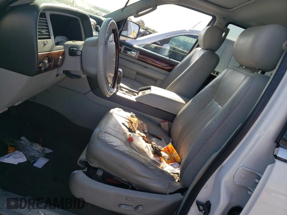 2005 Lincoln Navigator Luxury with VIN 5LMFU28575LJ13839, listed as a Copart auction lot 60967184 with 161,320 mi miles and Salvage Title. Bid and sale history available at carsss.com. Image 7.