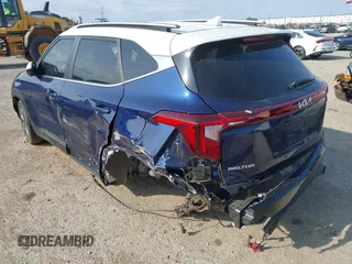 2024 Kia Seltos S z VIN KNDEU2AAXR7552820, wystawiony jako IAAI lot #41914456 z przebiegiem 38 445 mil mil oraz . Historia ofert i sprzedaży dostępna na DreamBid. Obrazek 3.