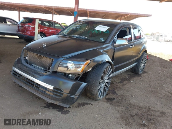 2010 Dodge Caliber SXT z VIN 1B3CB4HA3AD612829, wystawiony jako IAAI lot #42303635 z przebiegiem 230 191 mil mil oraz . Historia ofert i sprzedaży dostępna na DreamBid. Obrazek 2.