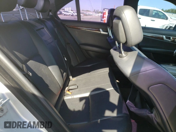 2013 Mercedes-Benz C 250 Sport с VIN WDDGF4HB1DR290685, выставлен на аукционе Copart как лот 62384345 с пробегом 124 584 миль миль и Списание • Salvage title. История ставок и продаж доступна на DreamBid. Изображение 10.