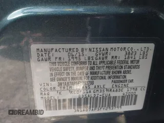 2015 Nissan Sentra S with VIN 3N1AB7AP5FY293799, listed as a IAAI auction lot 41722394 with 131,799 mi miles. Bid and sale history available at carsss.com. Image 9.