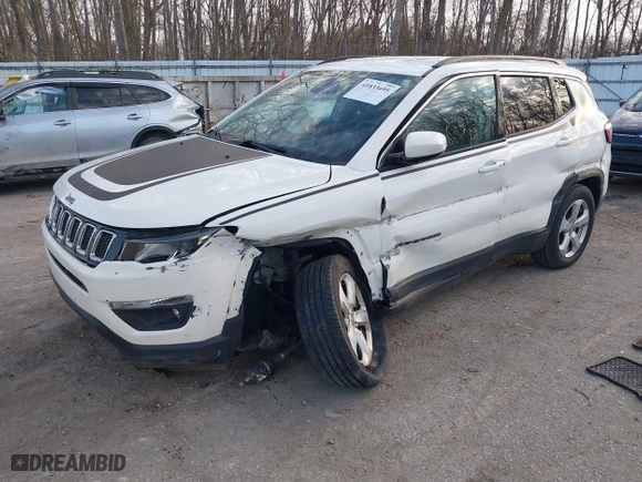 2018 Jeep Compass Latitude with VIN 3C4NJCBB2JT108465, listed as a IAAI auction lot 41833695 with 162,983 mi miles. Bid and sale history available at carsss.com. Image 17.