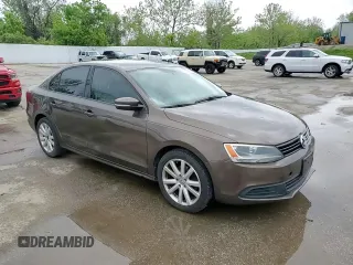 2011 Volkswagen Jetta SE с VIN 3VWBZ7AJ3BM321929, выставлен на аукционе Copart как лот 53988565 с пробегом 122 138 миль миль и Списание • Salvage title. История ставок и продаж доступна на DreamBid. Изображение 13.