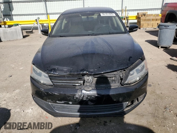2013 Volkswagen Jetta SE with VIN 3VWDX7AJ5DM443466, listed as a Copart auction lot 56181425 with 131,557 mi miles and Salvage title. Bid and sale history available at DreamBid. Image 5.
