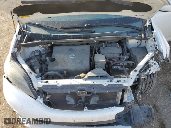 2013 Toyota Sienna SE z VIN 5TDXK3DC1DS353803, wystawiony jako Copart lot #47653545 z przebiegiem 139 032 mil mil oraz Szkoda całkowita • Salvage title. Historia ofert i sprzedaży dostępna na DreamBid. Obrazek 12.