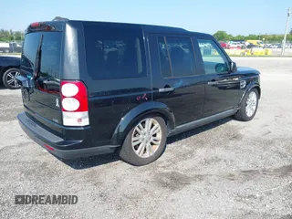 2010 Land Rover LR4 Lux z VIN SALAK2D44AA532072, wystawiony jako IAAI lot #37238544 z przebiegiem 118 089 mil mil oraz . Historia ofert i sprzedaży dostępna na DreamBid. Obrazek 4.