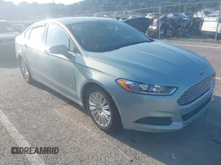 2013 Ford Fusion SE Hybrid z VIN 3FA6P0LU6DR111815, wystawiony jako IAAI lot #42809852 z przebiegiem Nie podano mil oraz . Historia ofert i sprzedaży dostępna na DreamBid. Obrazek 1.