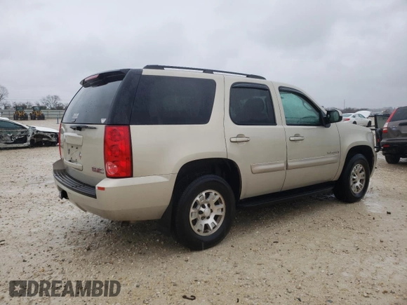 2008 GMC Yukon SLE w/3SA with VIN 1GKFC13C38R102627, listed as a Copart auction lot 87934925 with 196,107 mi miles and Clean Title. Bid and sale history available at carsss.com. Image 3.