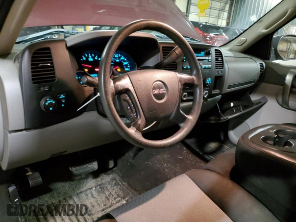 2009 GMC Sierra 1500 Work Truck z VIN 1GTEC14X99Z113450, wystawiony jako Copart lot #43363505 z przebiegiem 91 430 mil mil oraz Szkoda całkowita • Salvage title. Historia ofert i sprzedaży dostępna na DreamBid. Obrazek 8.