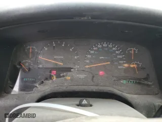 2001 Dodge Dakota Sport with VIN 1B7GL22N31S250879, listed as a Copart auction lot 47322845 with 207,334 mi miles and Salvage Title. Bid and sale history available at carsss.com. Image 9.